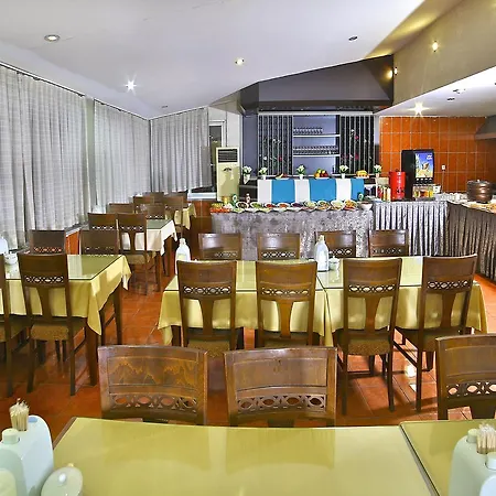 The Center Hotel 3*