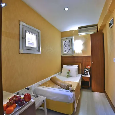 Hotel The Center 3*