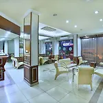 The Center فندق 3*