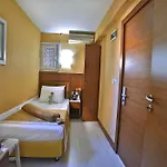 فندق The Center 3*