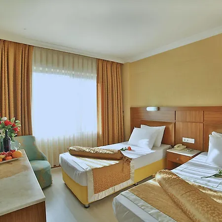 The Center Hotell 3*